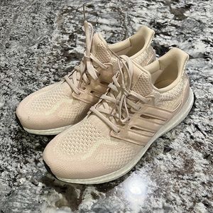 adidas Ultra Boost 5.0 DNA Primeblue Running Sneakers - Women Sz 9